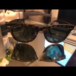 Brand new Ray-Ban Wayferer tortoise suns
